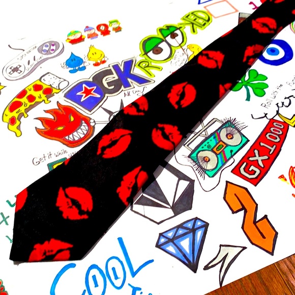 🟢 Brand new ANDALORO black tie with red kisses 54” in - Picture 1 of 3